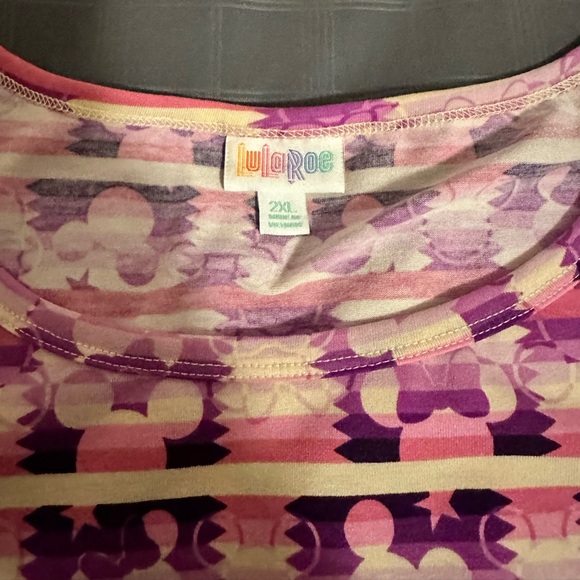 Lularoe Gigi Top - Picture 3 of 4